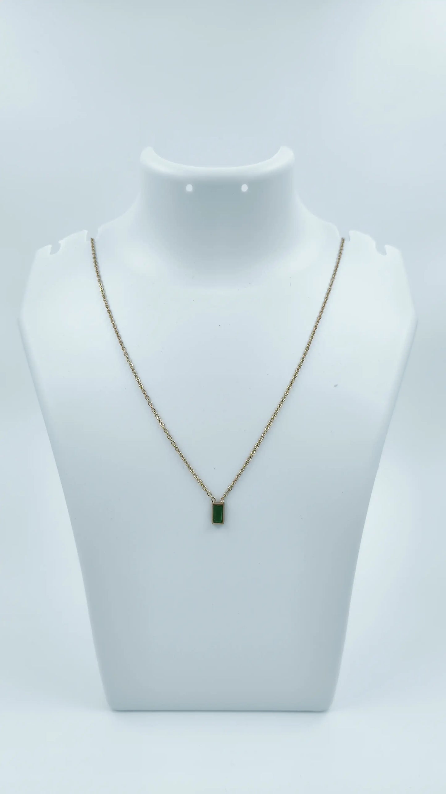 Gold-Plated Green Rectangle Pendant Chain – Minimalist Design