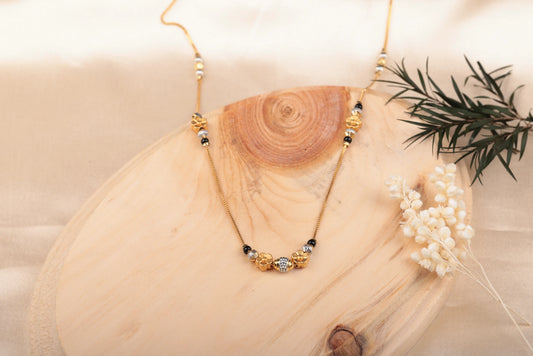 Nirvahna Minimal Jasmin Flower Mangalsutra