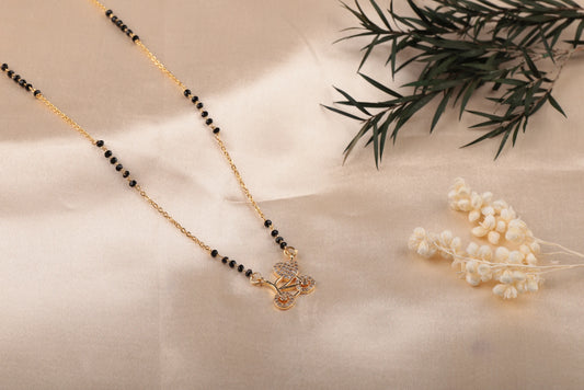 Nirvahna Diamond Heart Pendant Mangalsutra