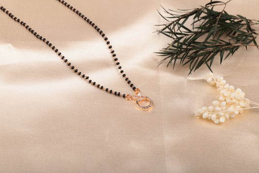 Mystic Knot Black and Gold Necklace Mangalsutra