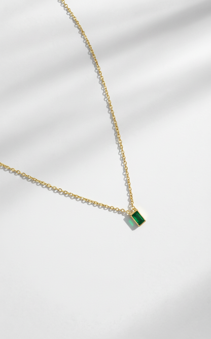 Gold-Plated Green Rectangle Pendant Chain – Minimalist Design